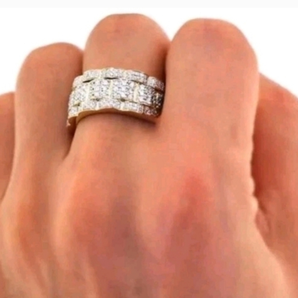 Elegant Mens Gold  Ring Sz 9